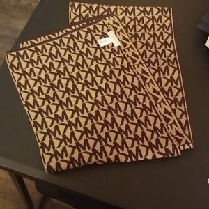 MK SCARF